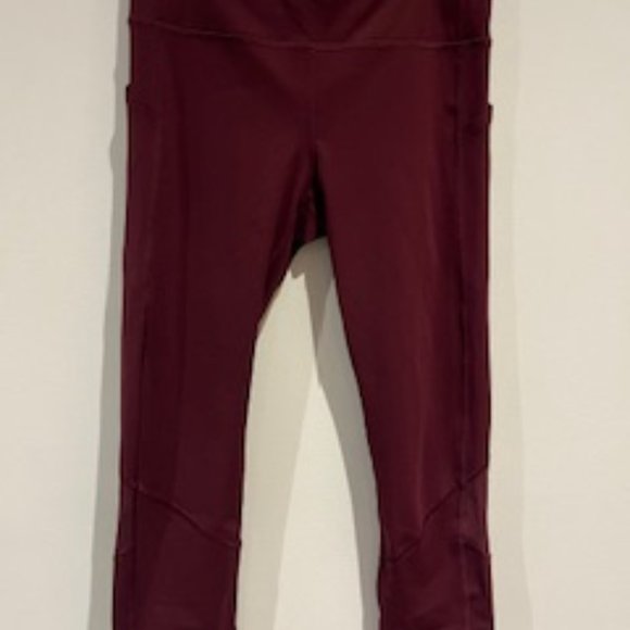 Lululemon Pace Mid-Rise Rival Crop 22” - Cassis/Garnet (Maroon) - Size 8 - Picture 4 of 8